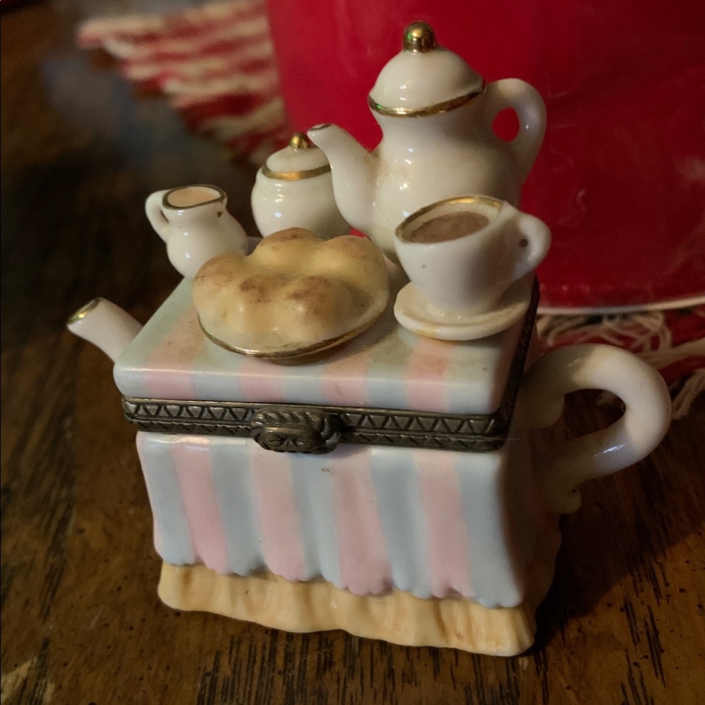 Madame Alexander Miniature Tea Set with Gold Accents